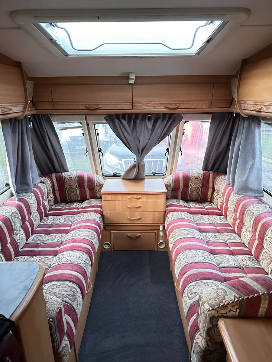 ✨BARGAIN SWIFT CONQUEROR 4 BERTH FIXED BED✨ - Image 3