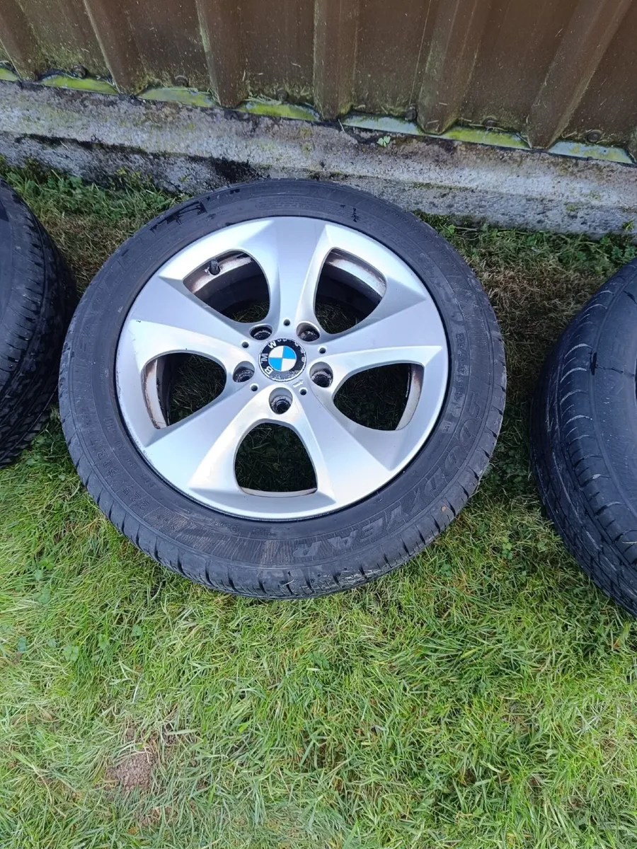 Genuine BMW X1 alloys and tyres - Image 4