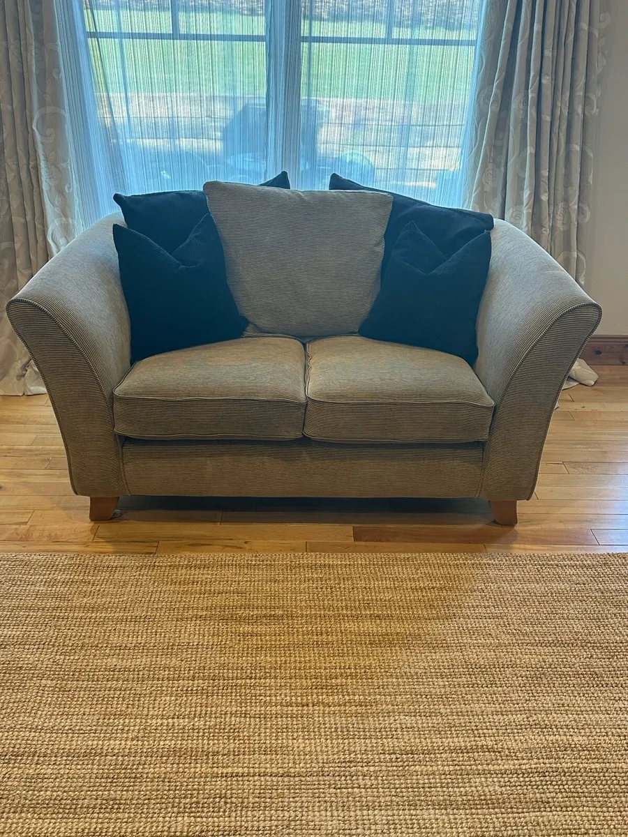 Suite of furniture - Image 2