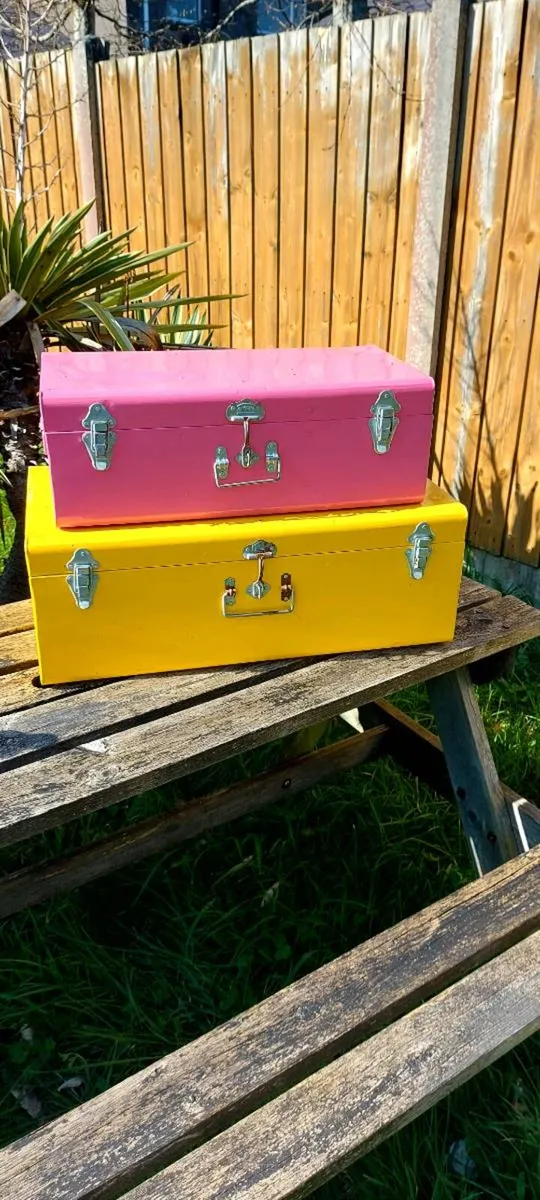 Metal Cases - Image 1