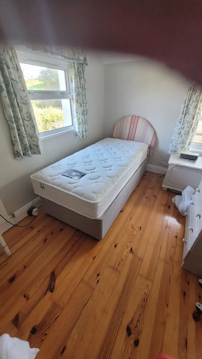 Beds and mattresses - Image 4