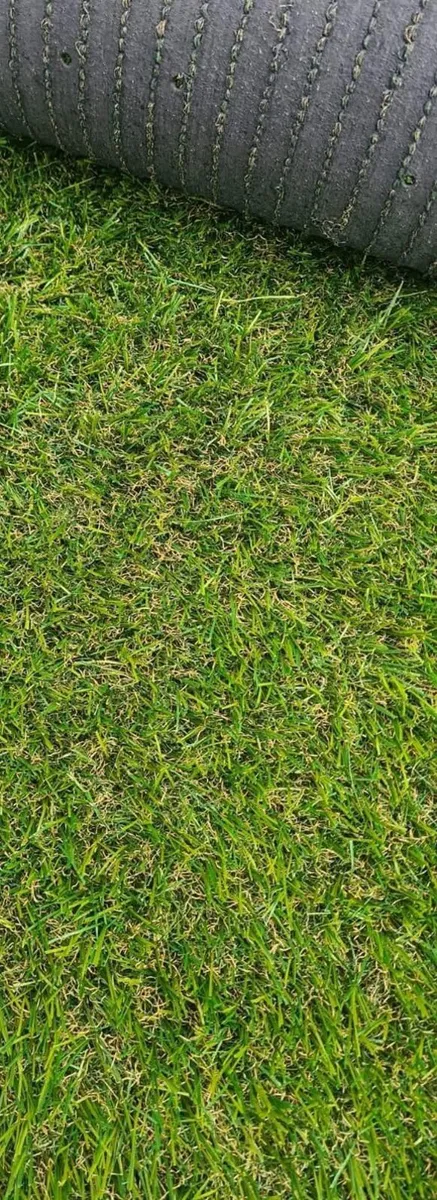Brand new 40mm artificial grass