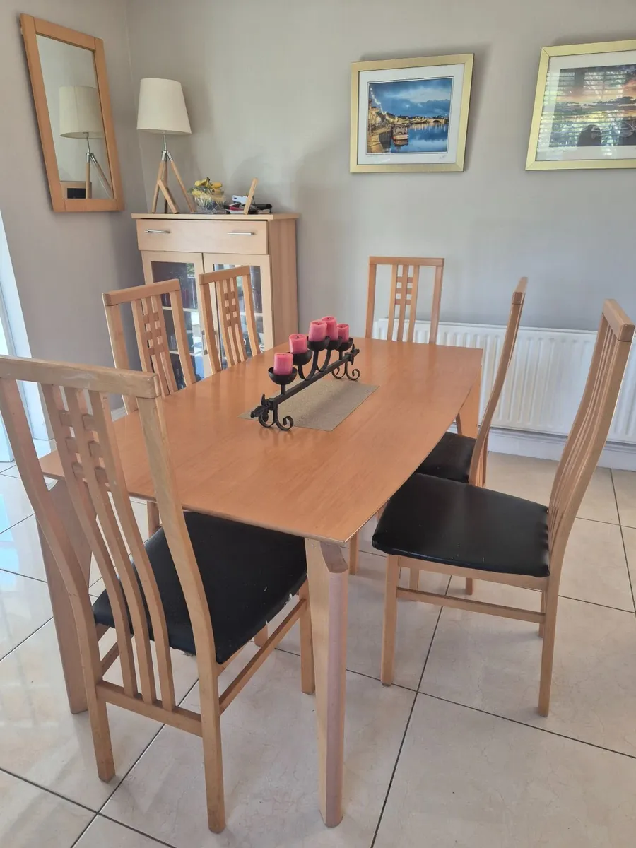Table and 6 chairs - Image 4