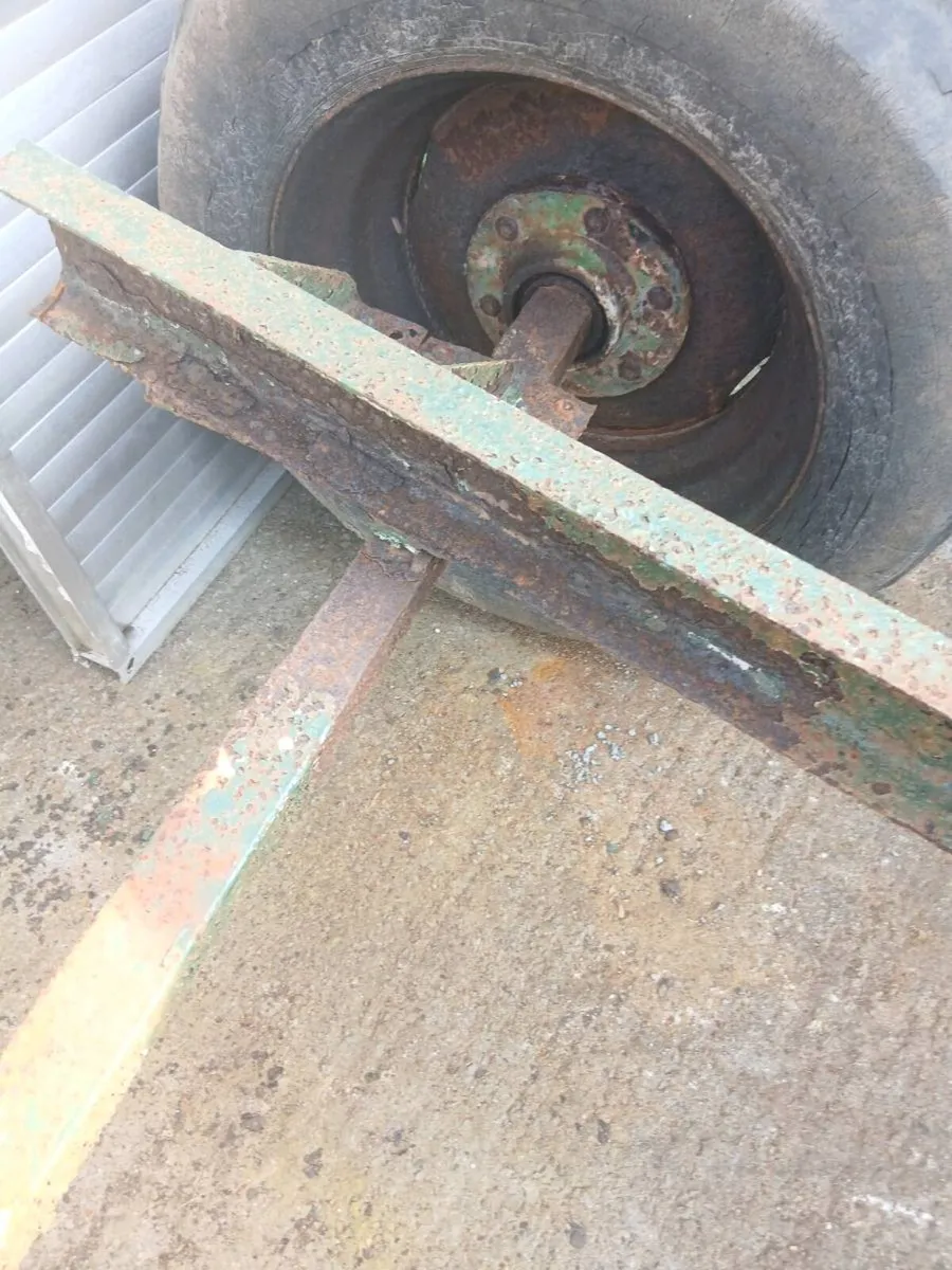 Slurry tanker chassis - Image 2