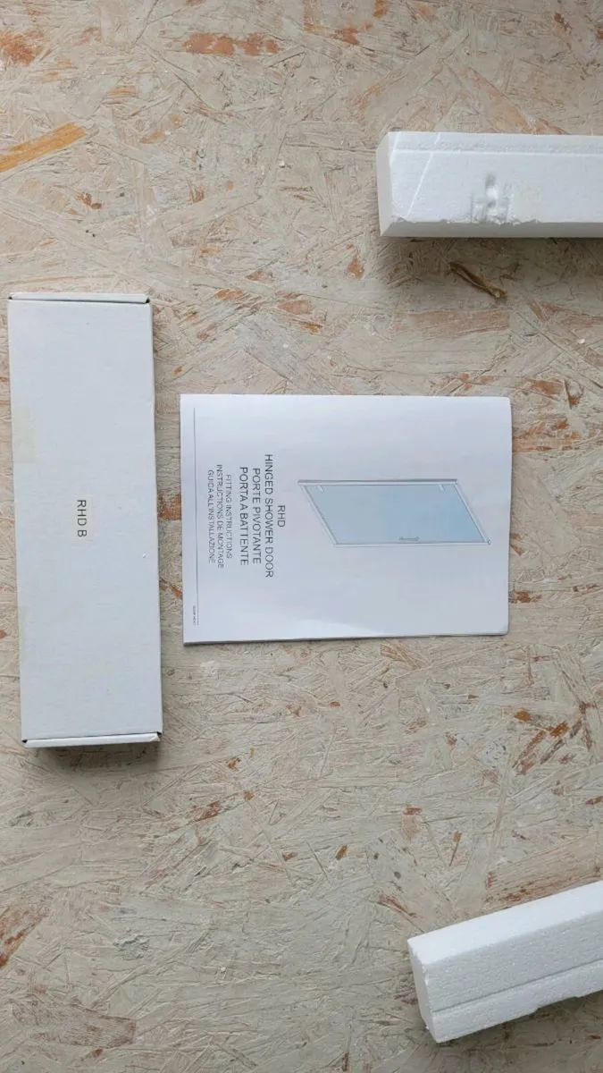 Brand New Shower door - Image 2