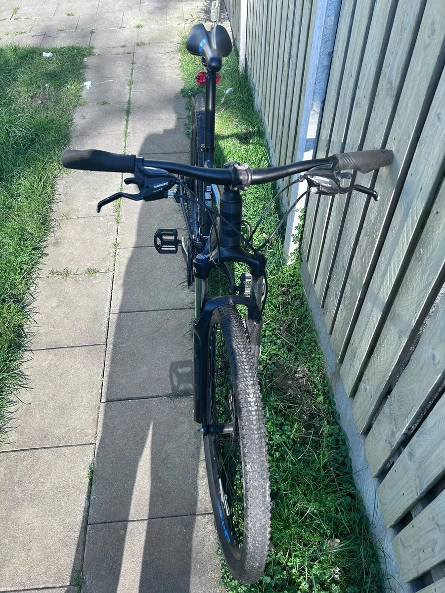 GIANT Mountain Bike - Image 4