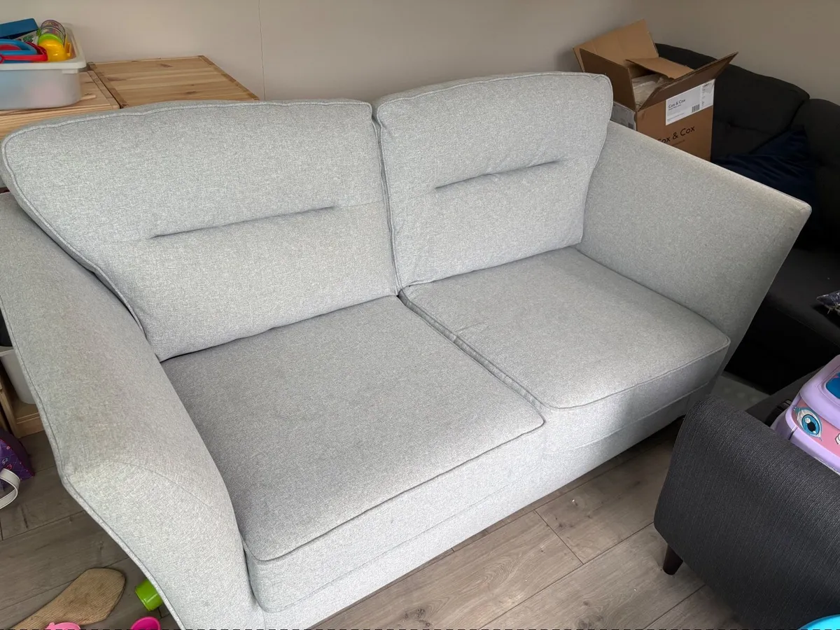 Sofa 2.5 seater - Image 1
