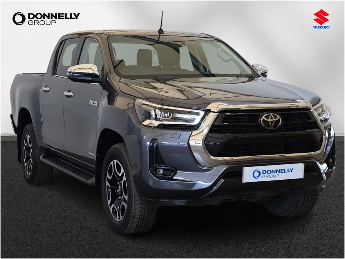 Toyota Hilux Diesel Invincible - Image 1