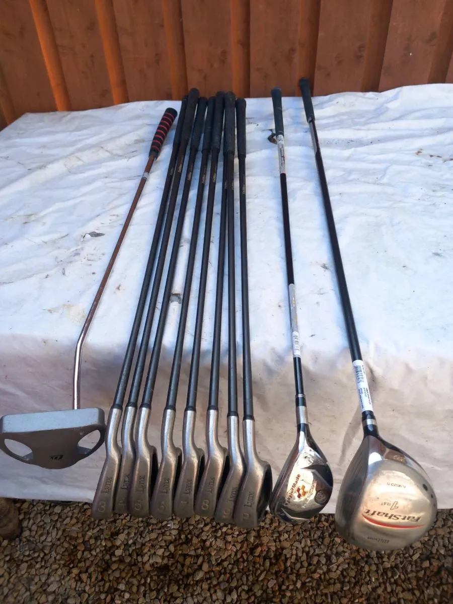 Golf clubs and bag.  Right handed clubs. - Image 1