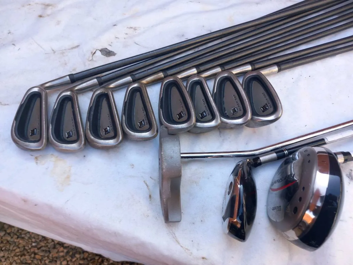 Golf clubs and bag.  Right handed clubs. - Image 3