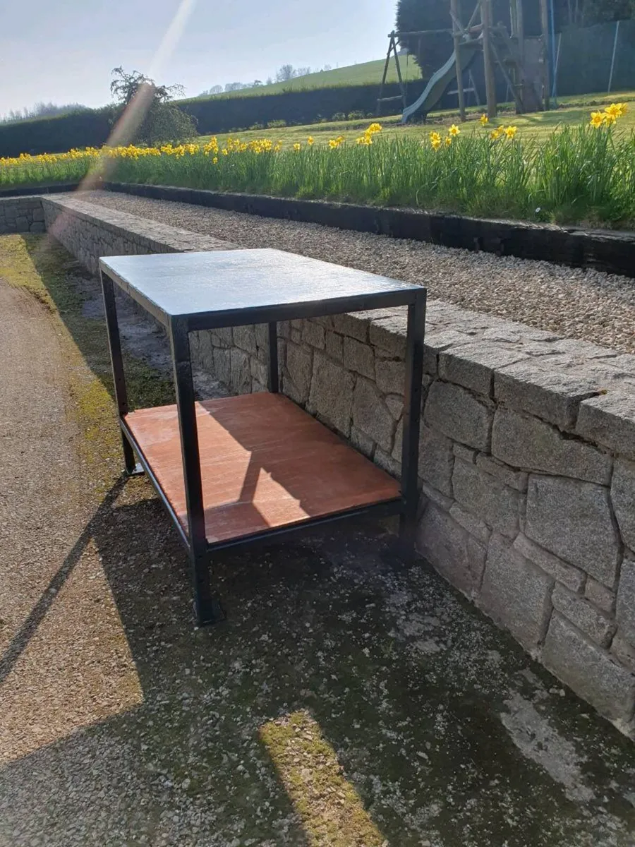 Steel vice bench - Image 1