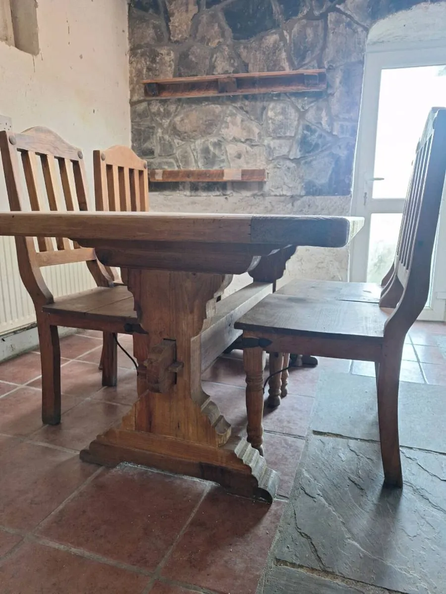 Solid wood Mexican Pine table & chairs - seats 6 - Image 3