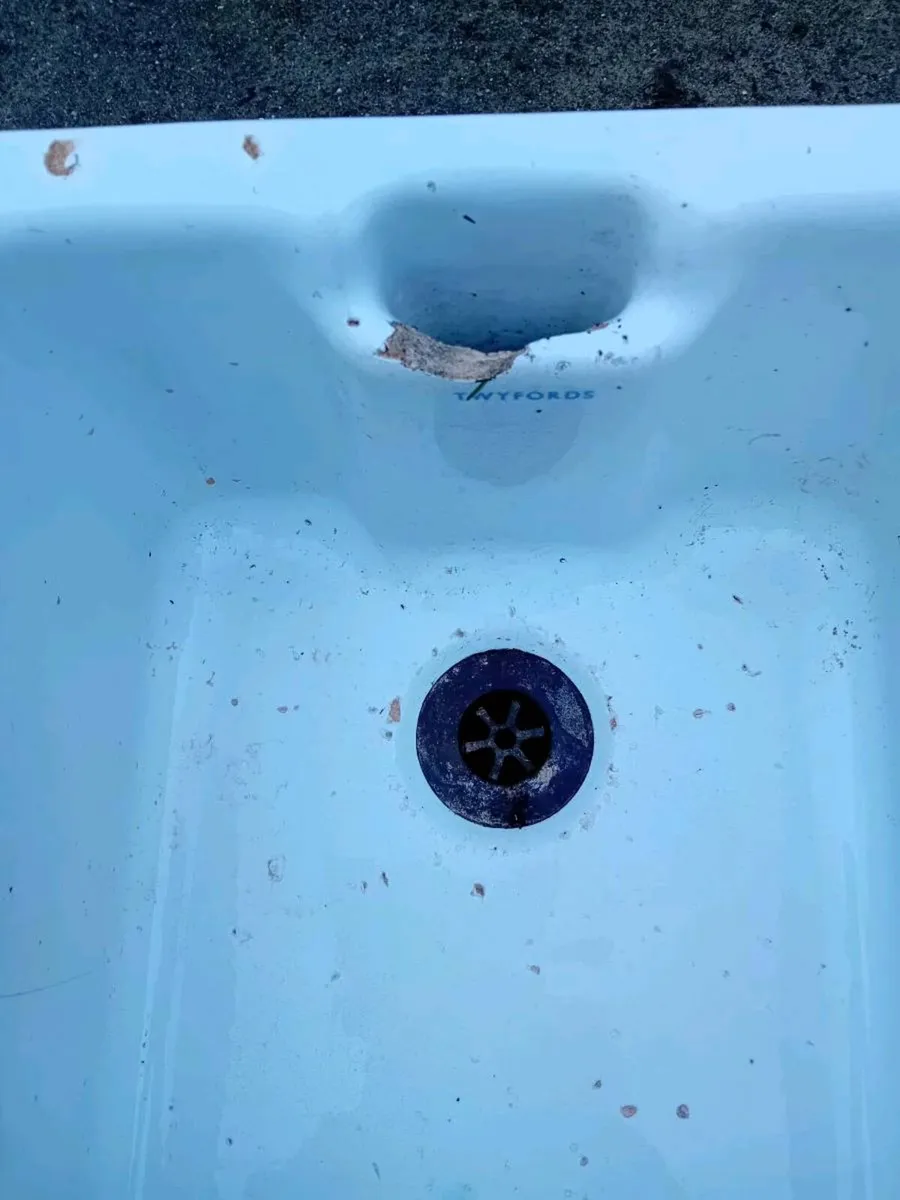 Belfast Sink - Image 1