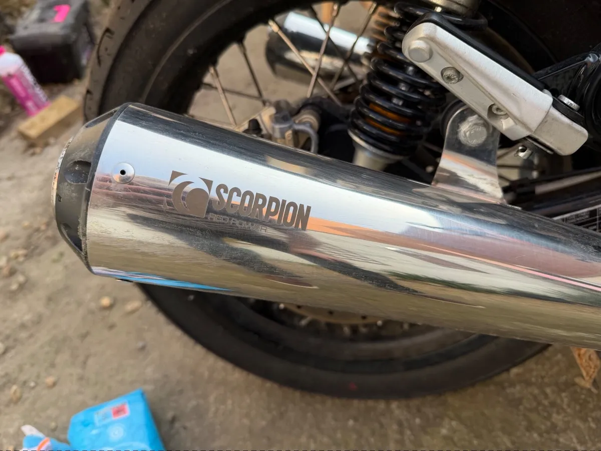 ROYAL ENFIELD Interceptor 650 - Image 2