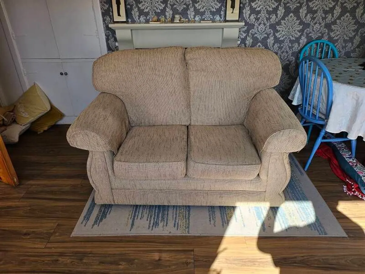 2 Seater Sofa - Image 4