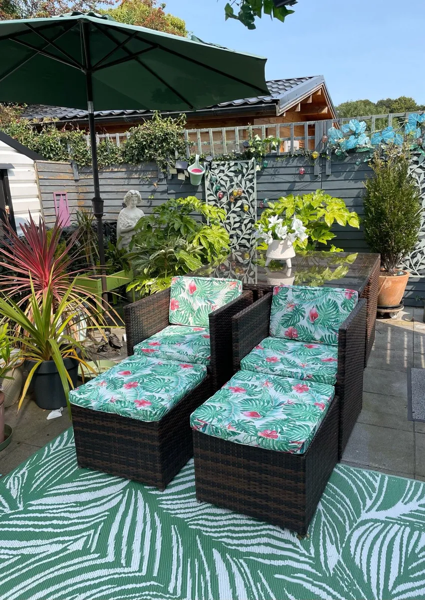 Rattan cube table - Image 2