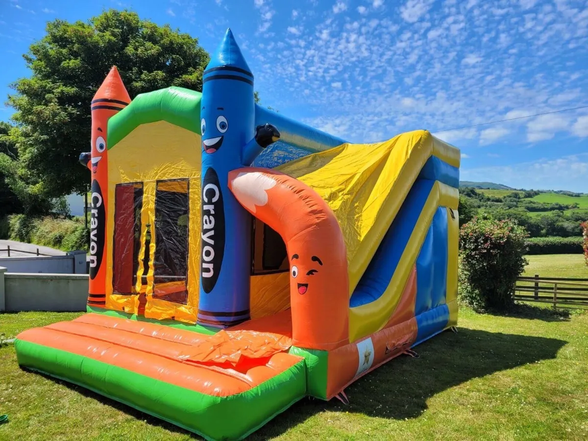 Bouncing castle - Image 3