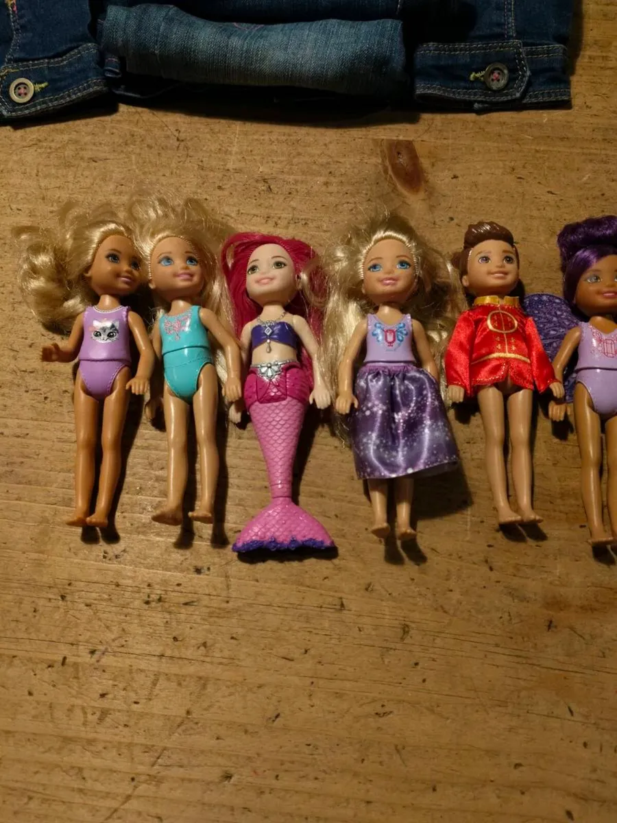 Mattel Barbie club Chelsea Dolls and Friends. Meas - Image 1
