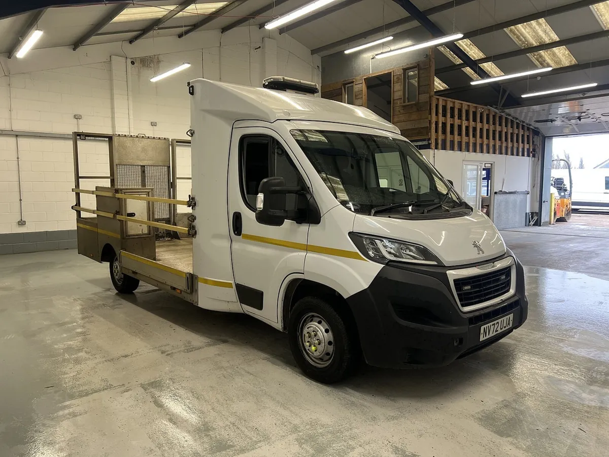 2023 Peugeot Boxer Dropside Van - Image 1