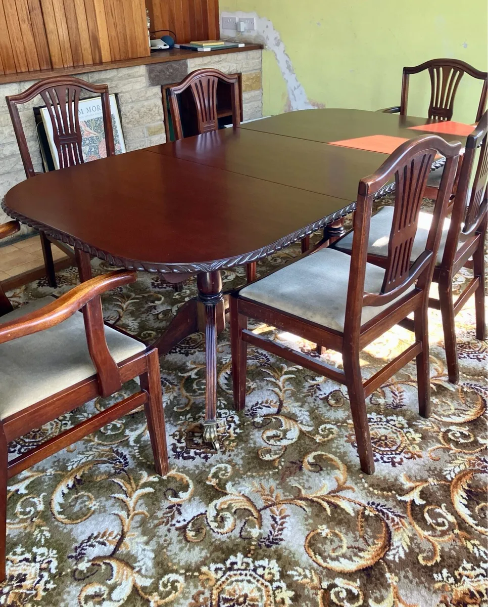 Mahogany Dining Table & 6 Chairs - Duncan Phyfe St - Image 1