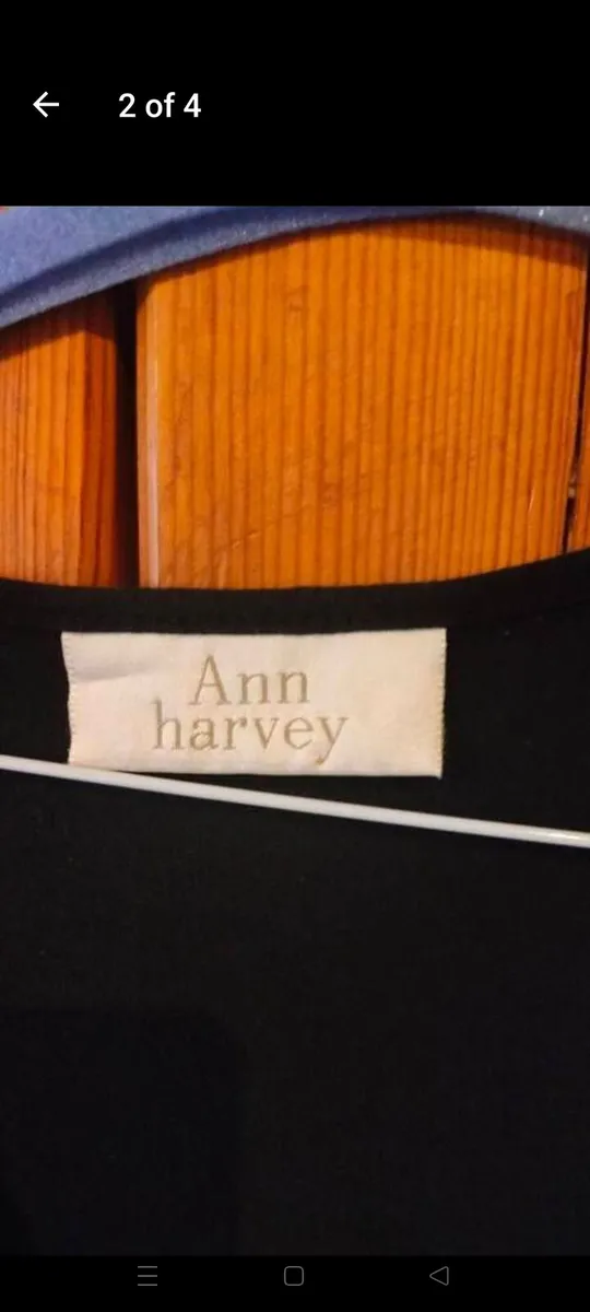 Ladies Ann Harvey black and white top.
Size 18. Le - Image 2