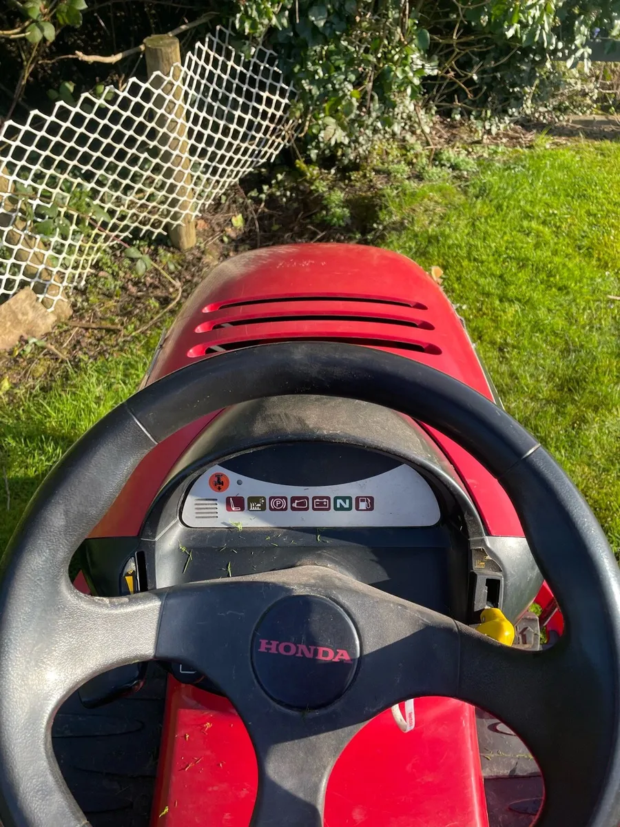 Honda lawnmower - Image 3