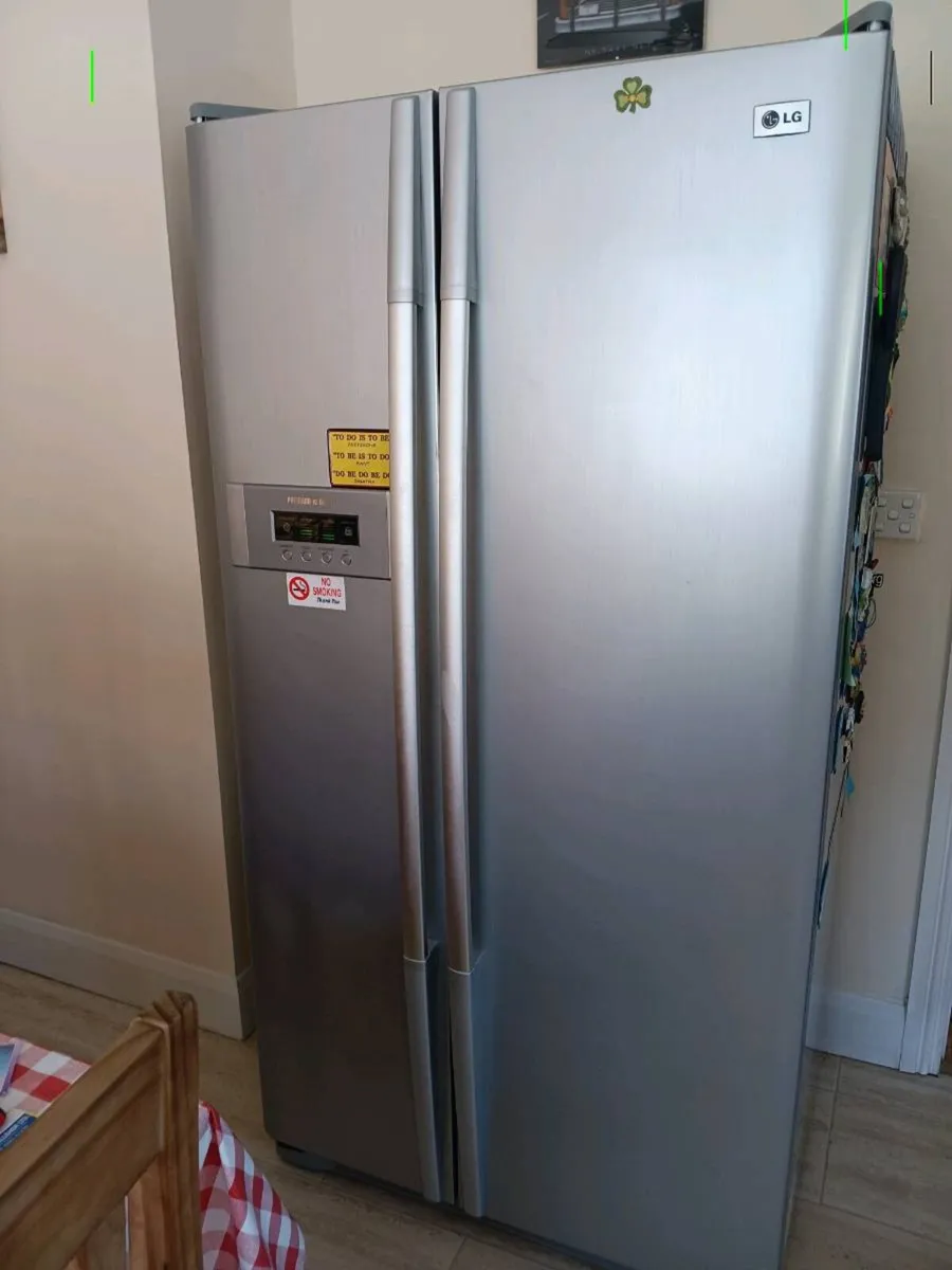 Free to take away LG American Fridge Freezer