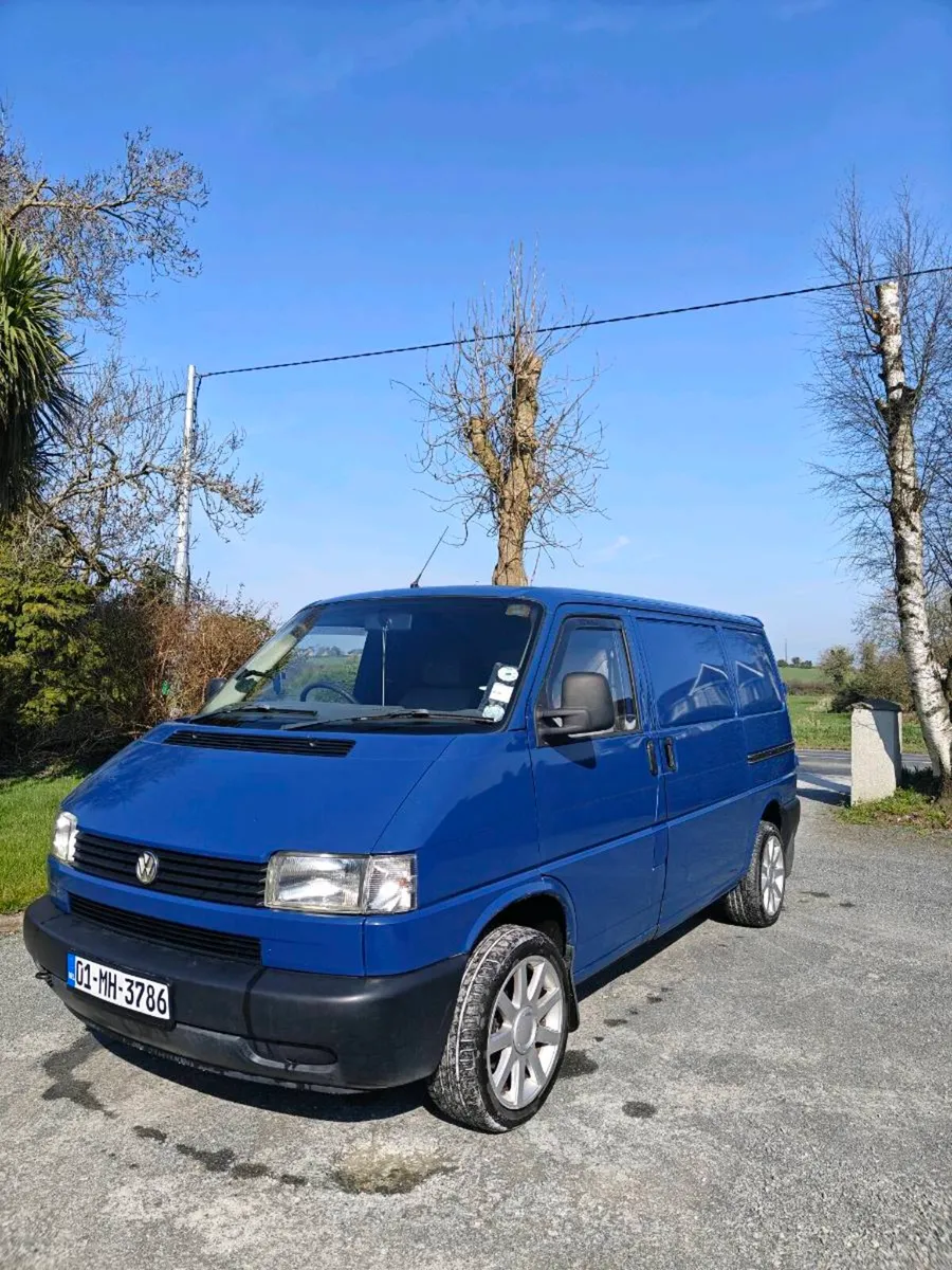 Volkswagen Transporter T4 2.4 - Image 1