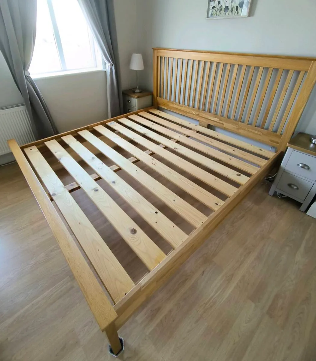 Bed frame Solid Oak 6 foot - Image 1