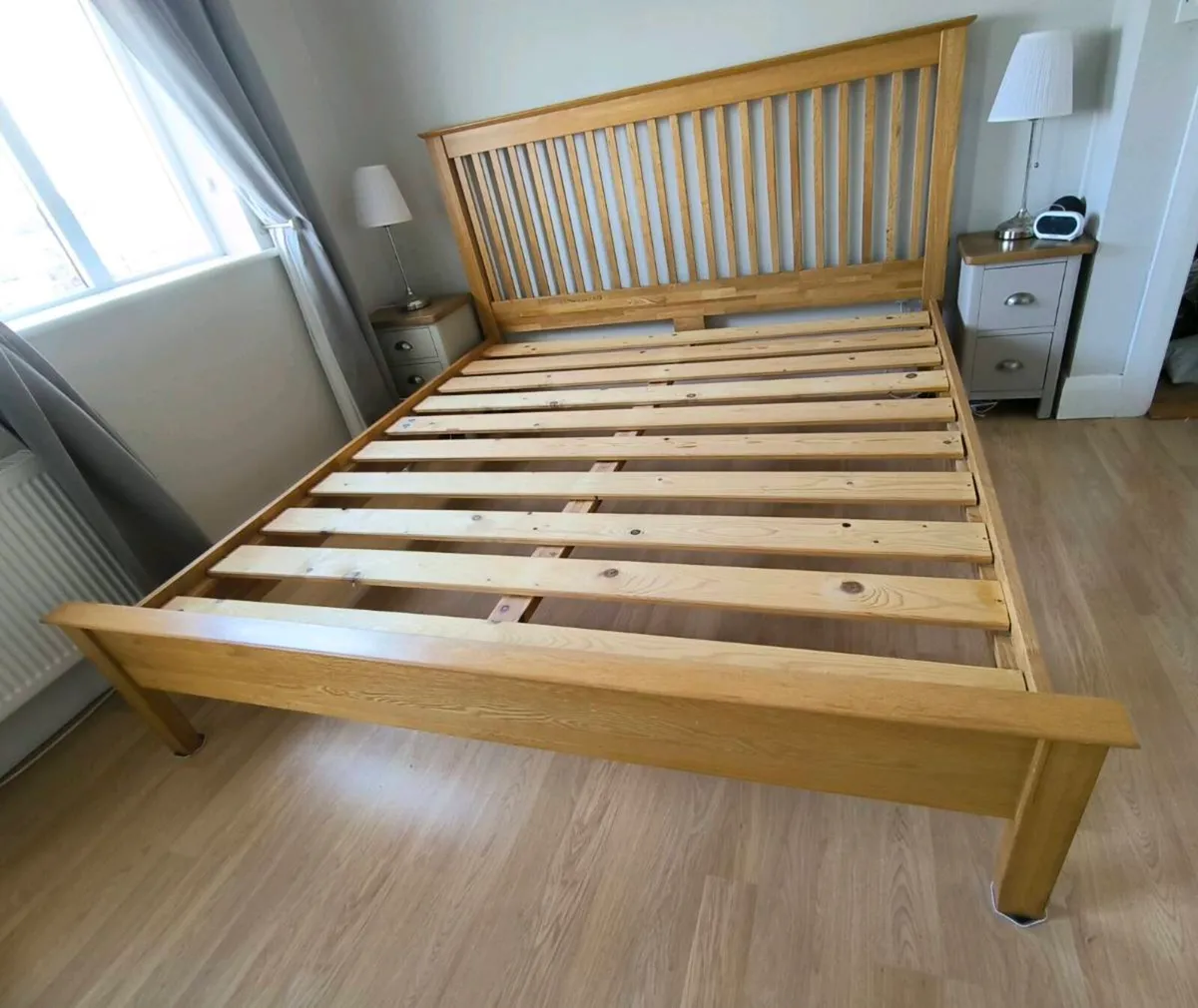 Bed frame Solid Oak 6 foot - Image 2