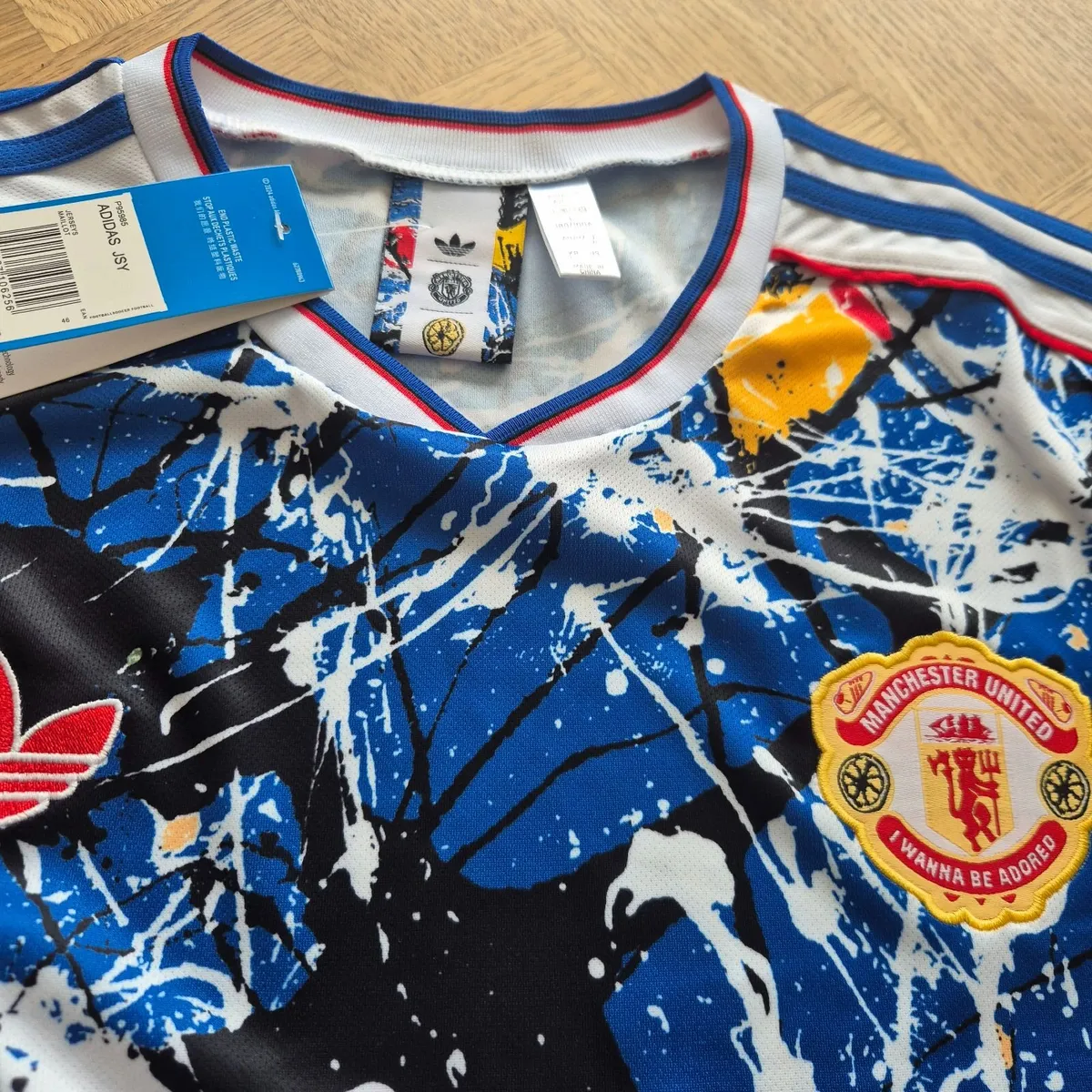 Man utd jersey - Image 1