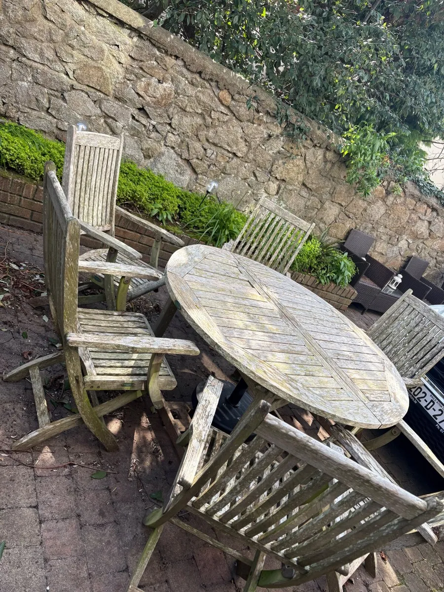 Garden furniture - Image 1