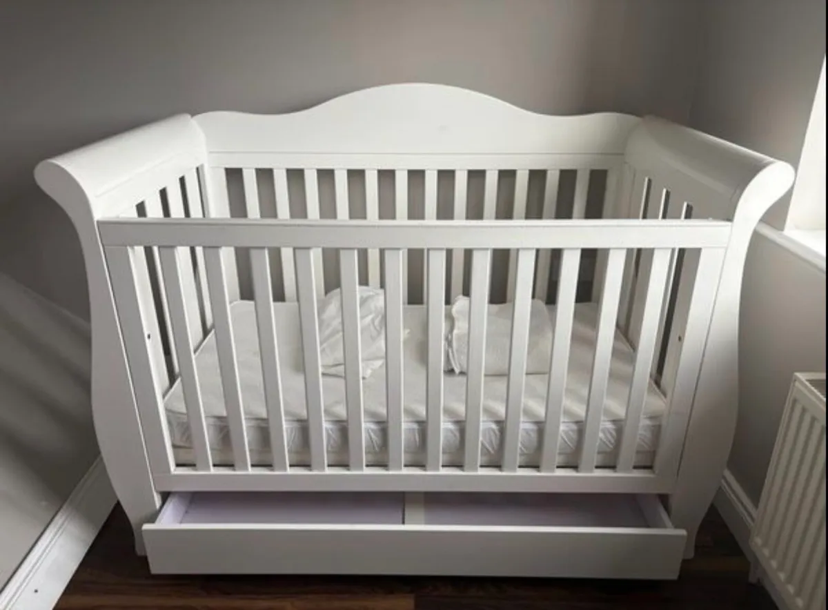 Cot bed - Image 2
