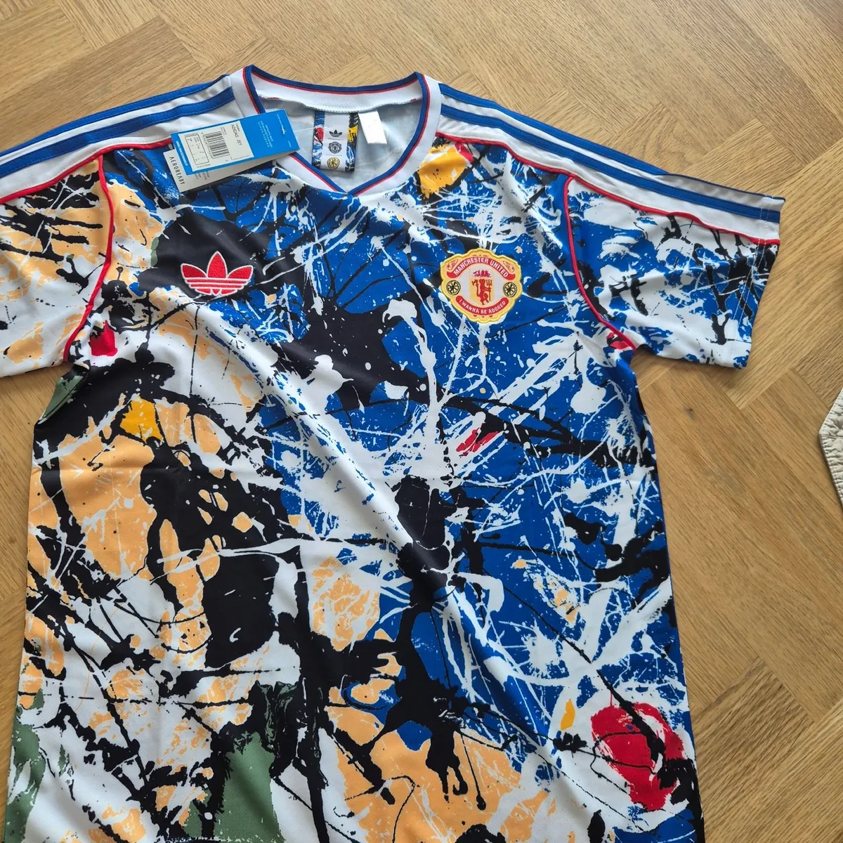 Manchester utd jersey - Image 1