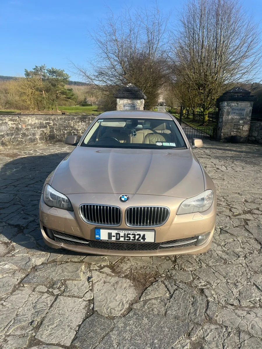 2011 bmw 520 automatic - Image 3