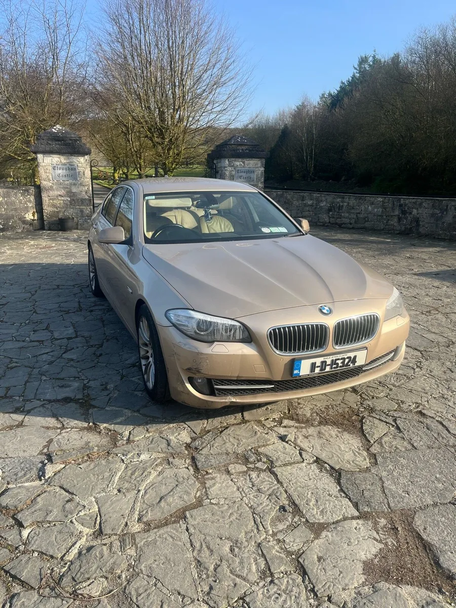 2011 bmw 520 automatic - Image 2