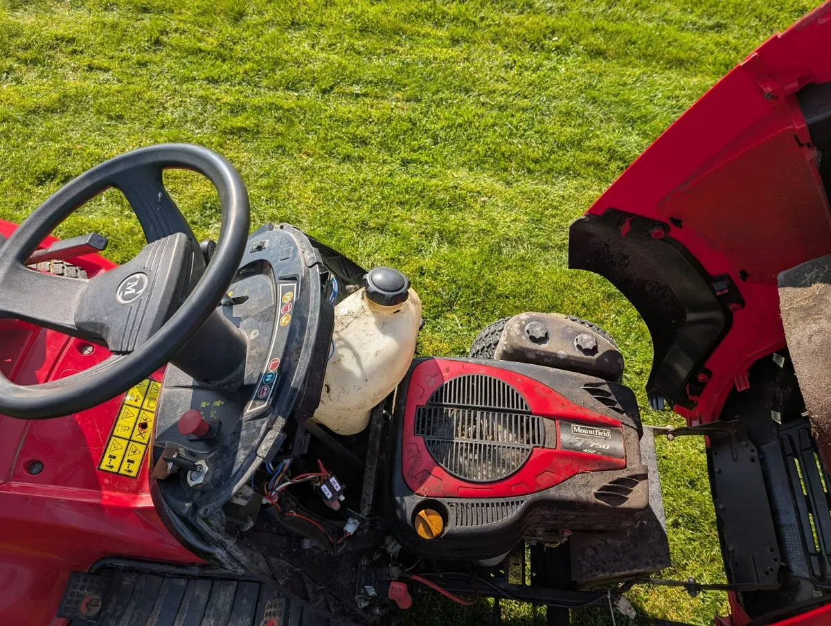 Ride-On Lawnmower - Mountfield 1636H - Image 4