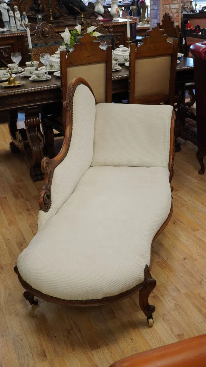 Antique Carved Chaise Longue - Image 2