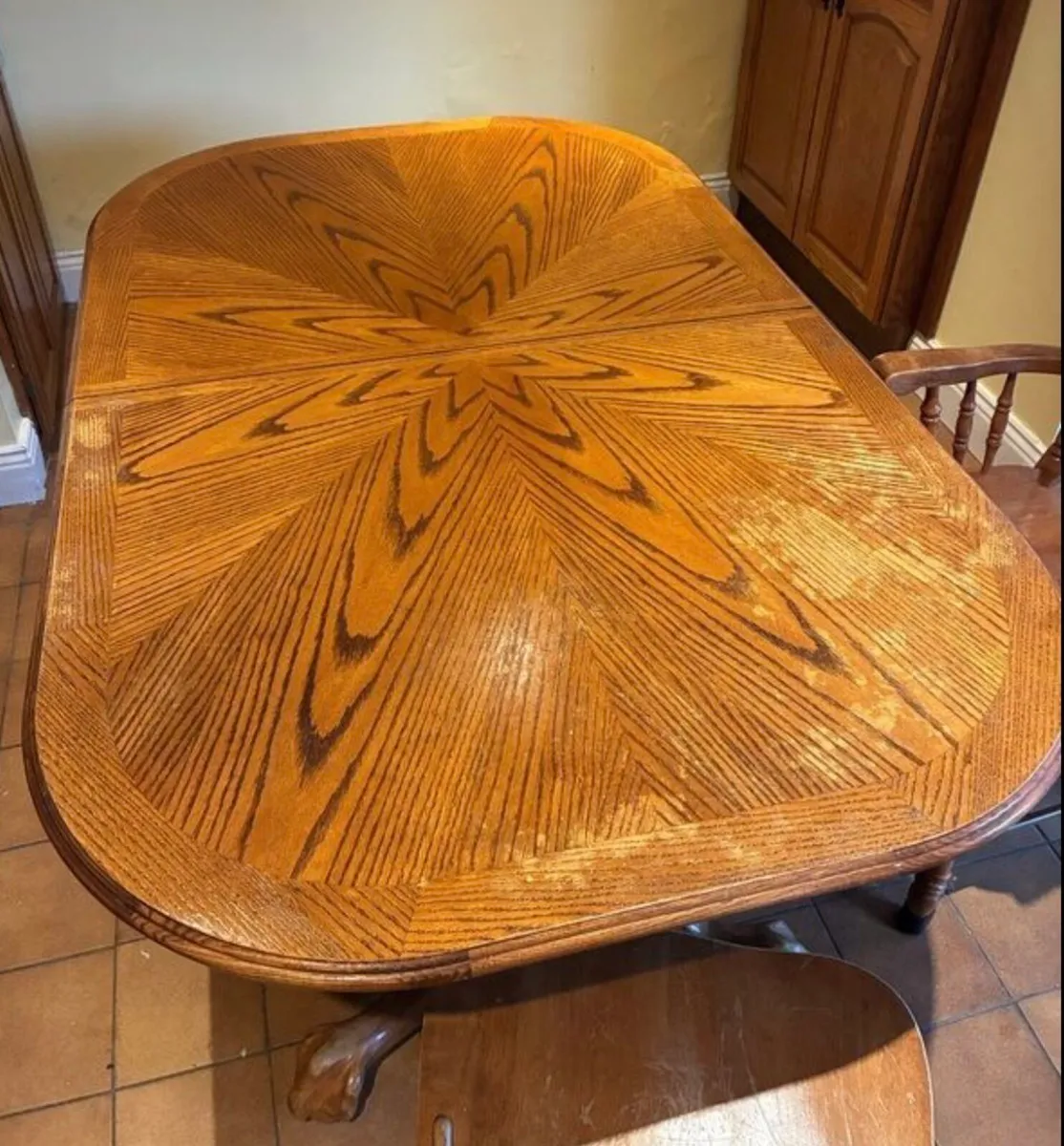 Solid timber extendable dining table - Image 1