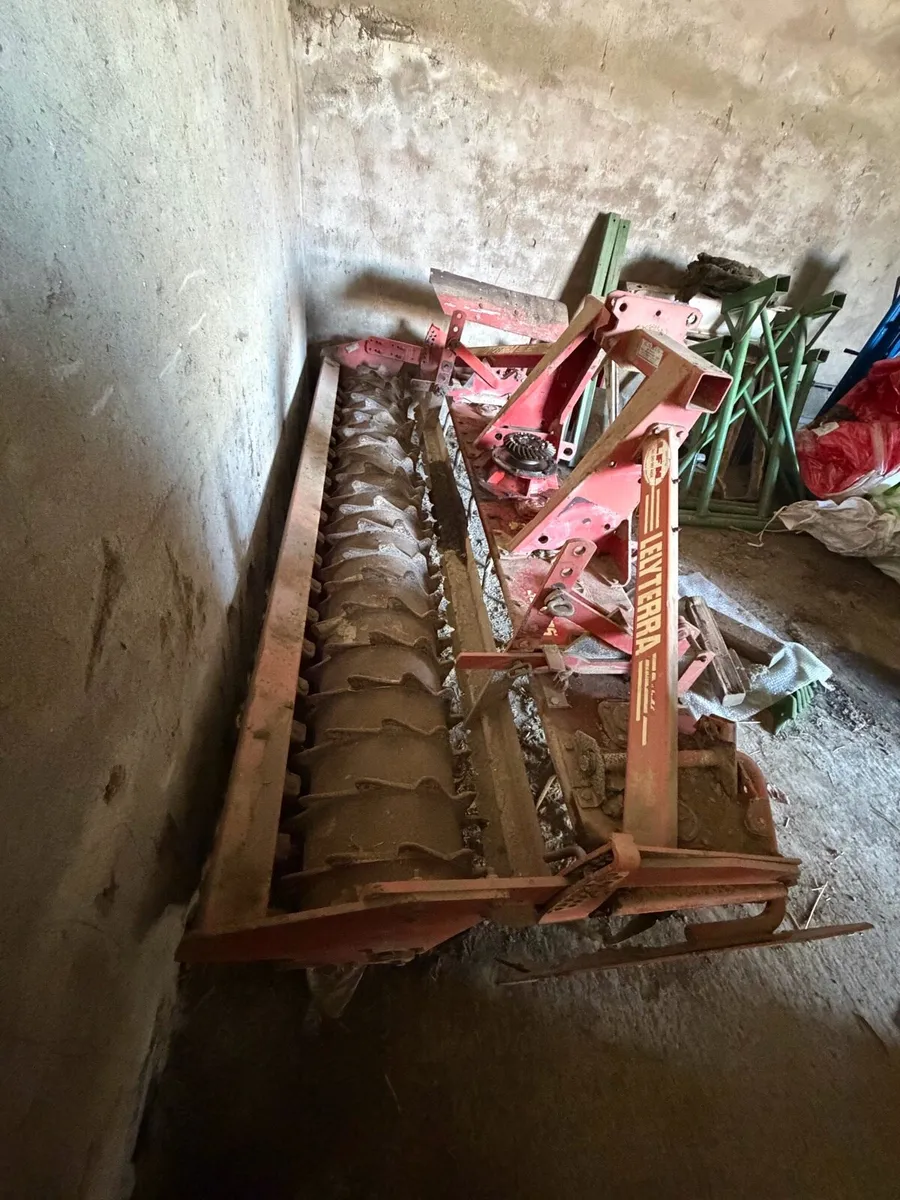 Lely 300-35 power harrow - Image 4