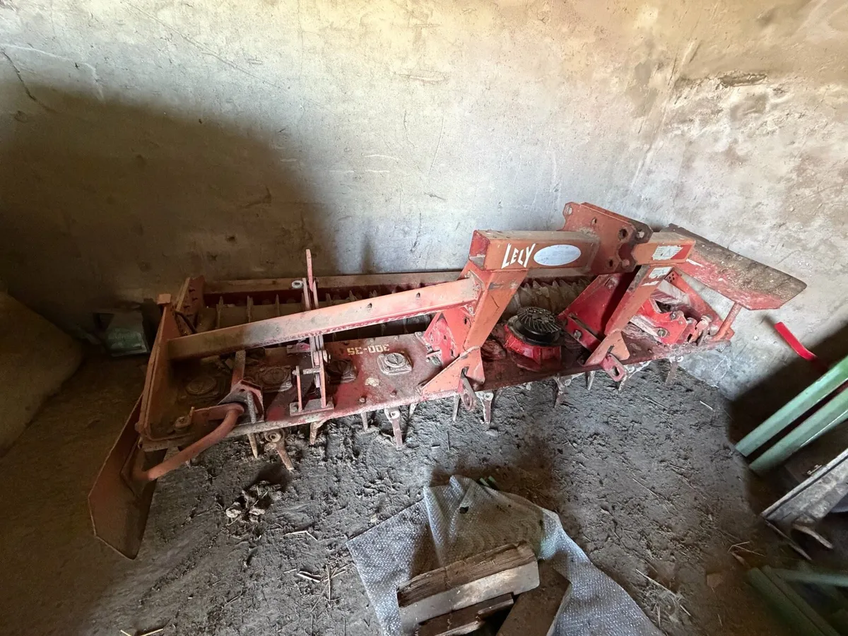 Lely 300-35 power harrow - Image 2