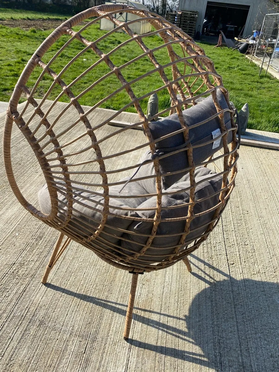 Egg Chair - Image 2