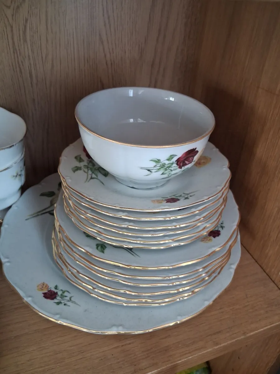 Kitchenware - Image 1