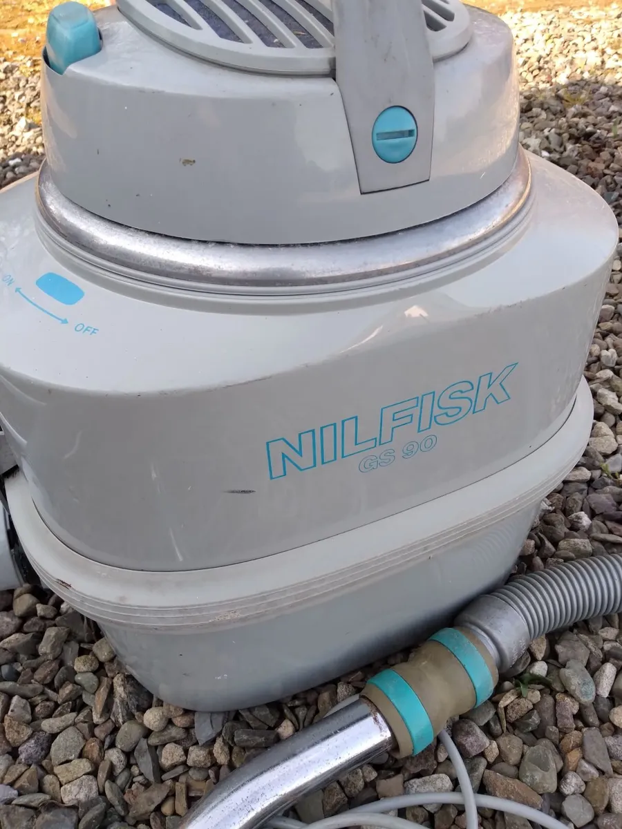 NILFISK HOOVER 1980S RETRO - Image 4