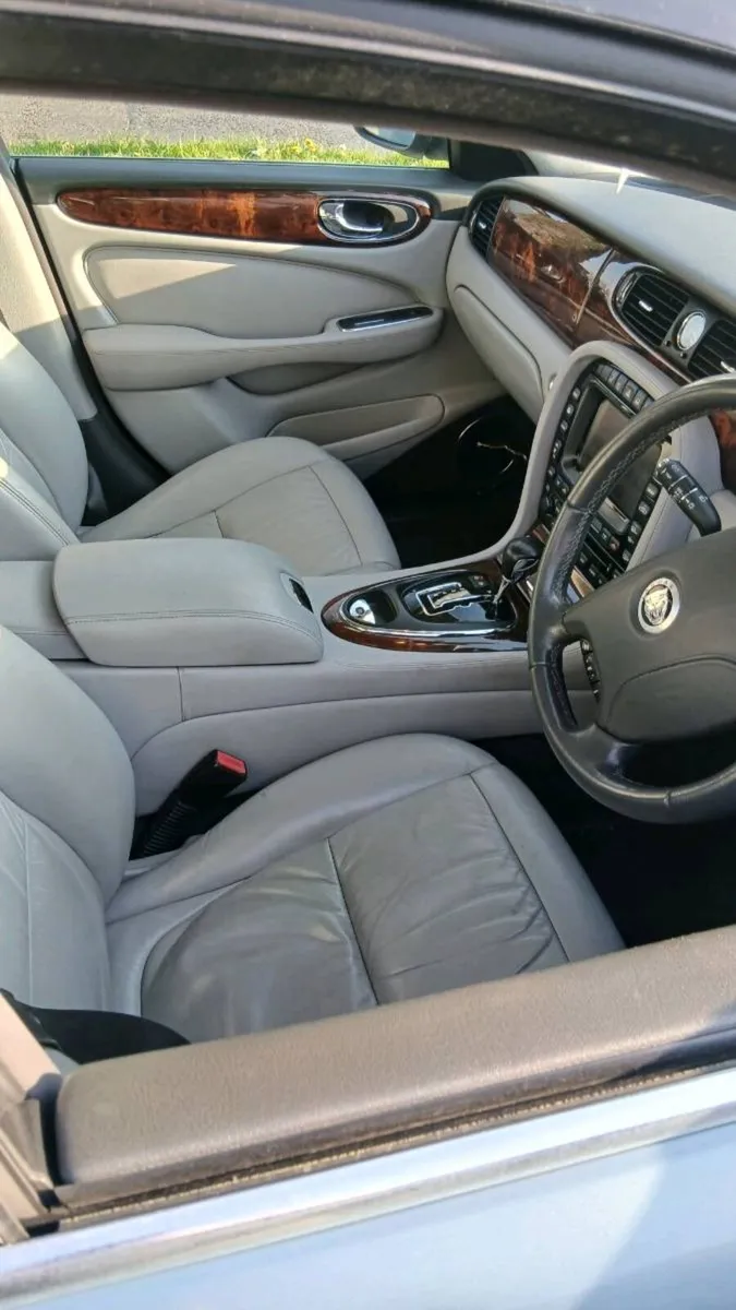 Jaguar xj6 2.7 TDV6 - Image 3