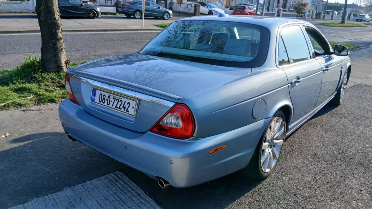 Jaguar xj6 2.7 TDV6 - Image 1