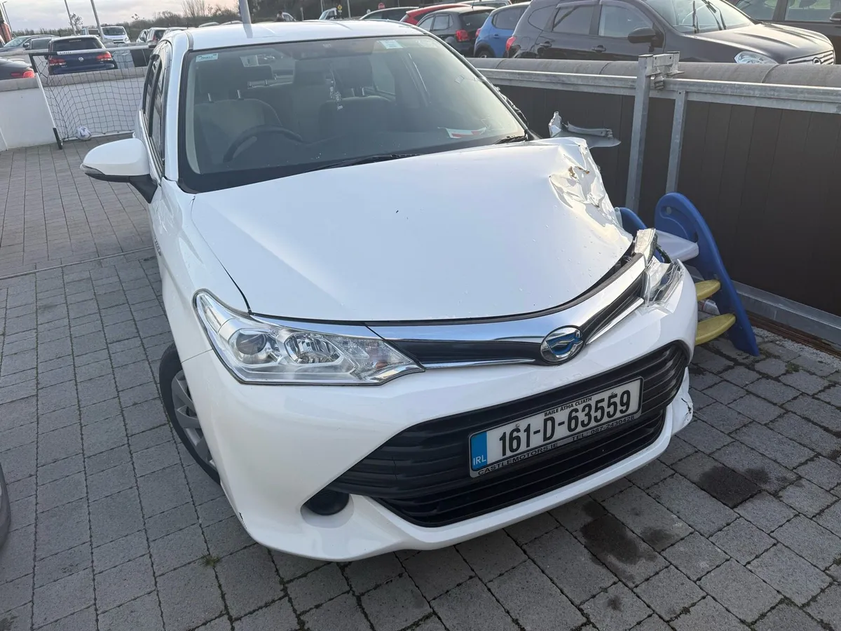 2016 Toyota Corolla Axio Automatic Hybrid - Image 1