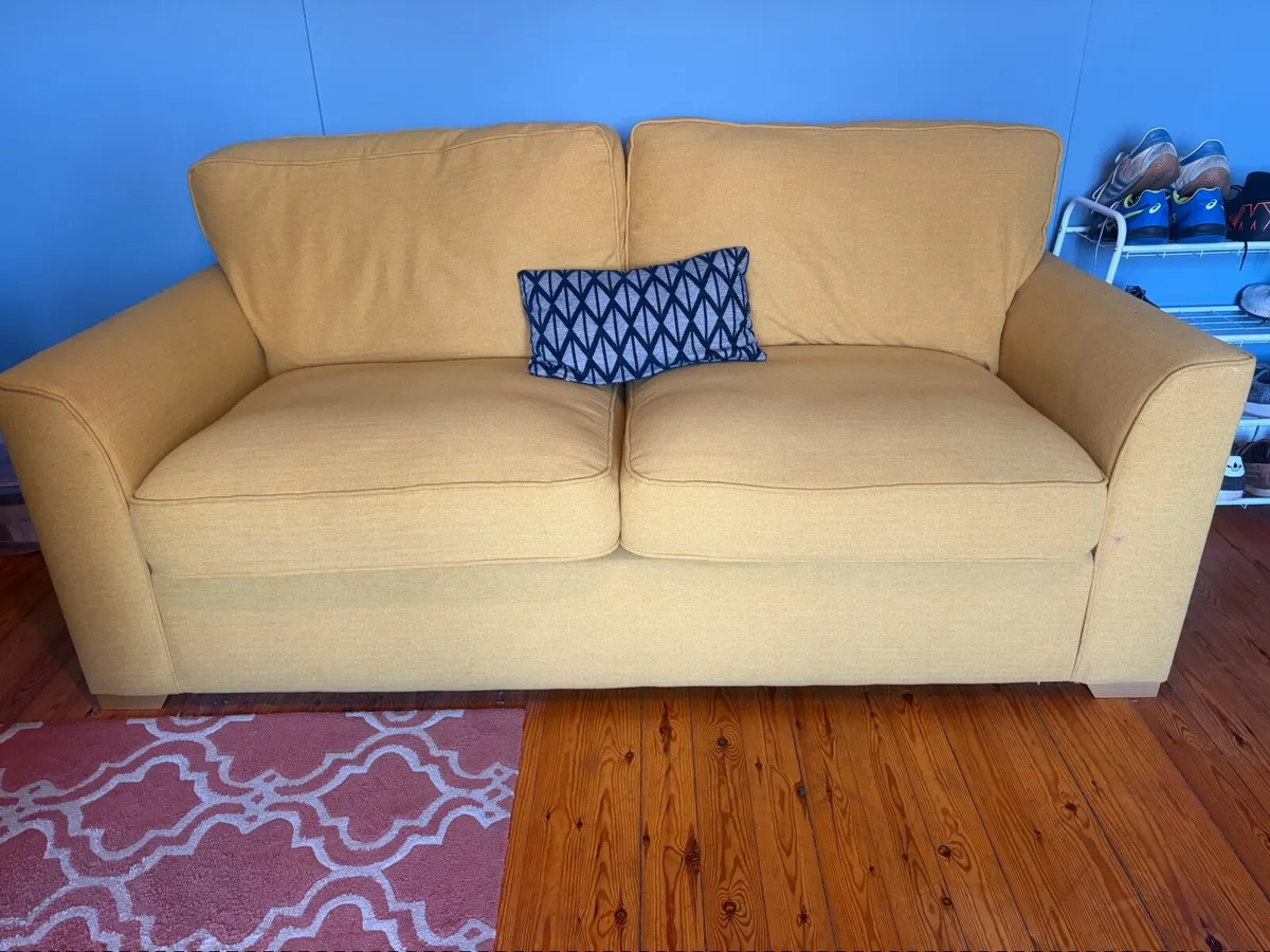 Yellow Sofa - like new - Image 1