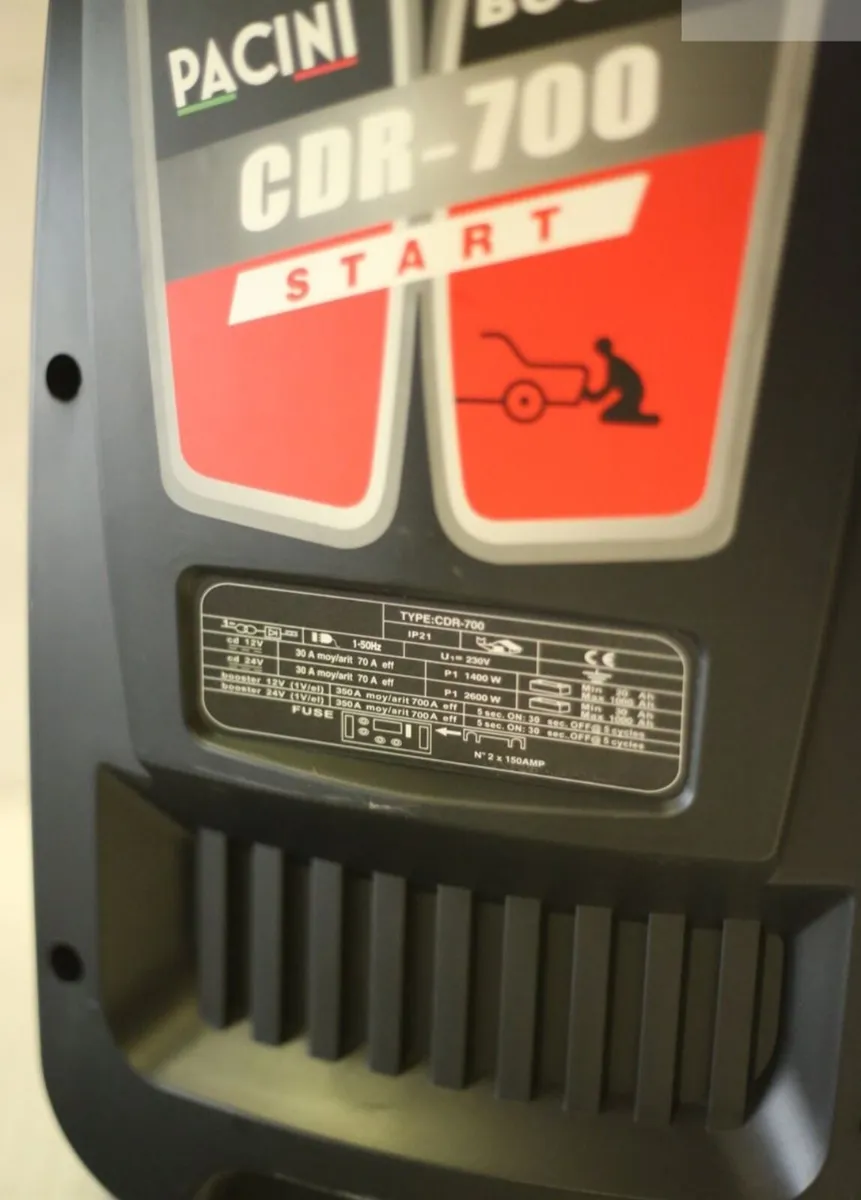 Battery booster and chager 12/24volt - Image 3