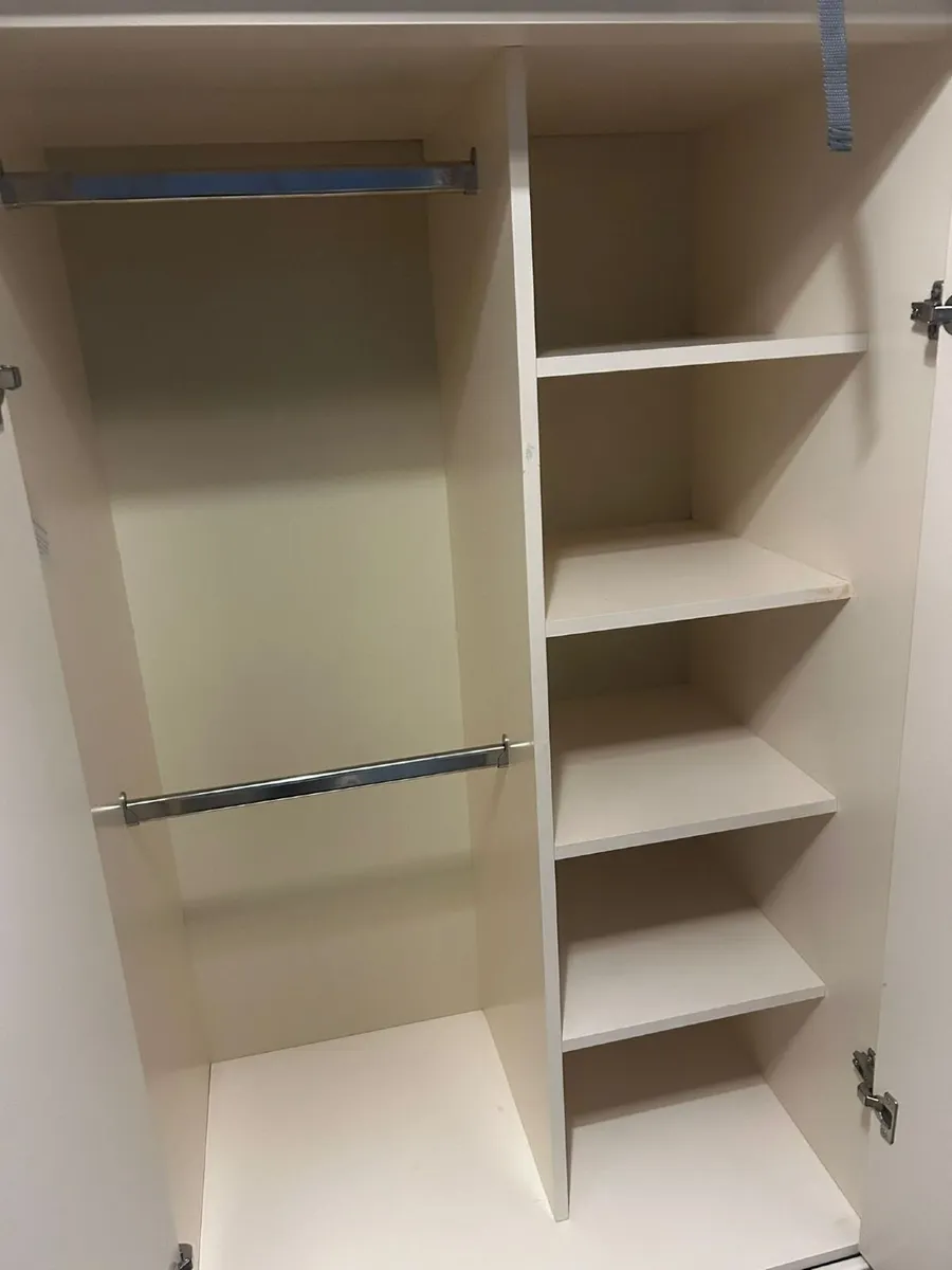 Bedroom furniture - Image 1